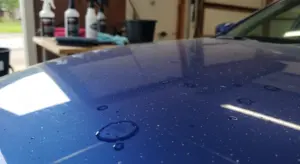 Czym są water spoty i ile kosztuje ich usunięcie z lakieru
